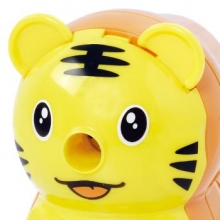 齐心B2442配卷笔刀